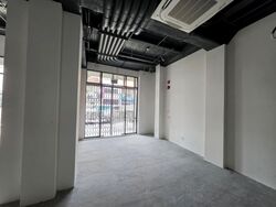 Serangoon Road (D8), Shop House #584325961